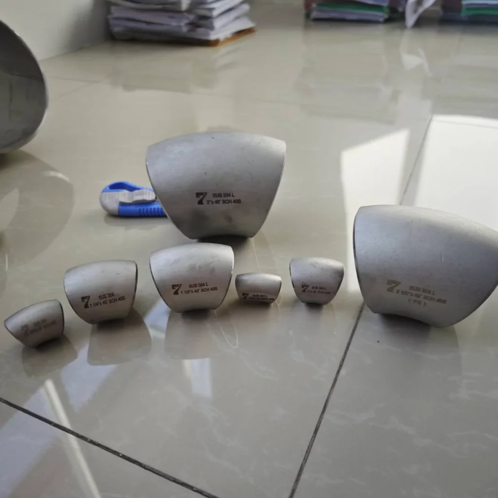 ข้องอเชื่อมสแตนเลส​ 45 องศา(1)